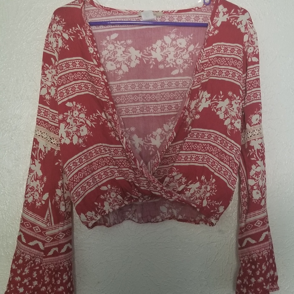 Red and white long sleeve with bell bottom sleeves